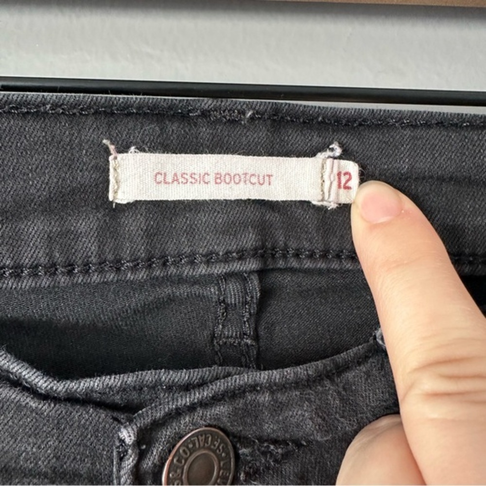 Levi Strauss Original Riveted Classic Bootcut Jeans | Black - Picture 2 of 9
